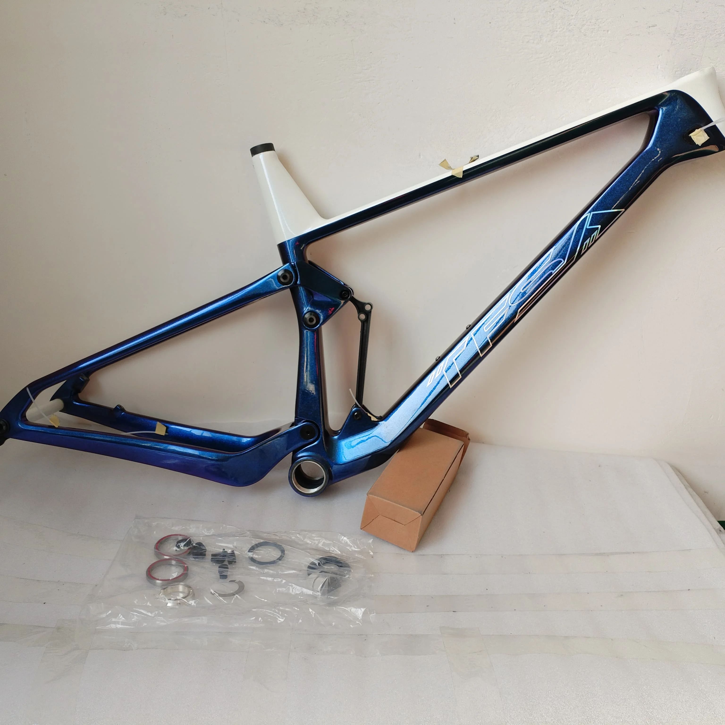 New MTB Carbon Fiber Soft tail - огляд і ціна Mountain Biking New Forest